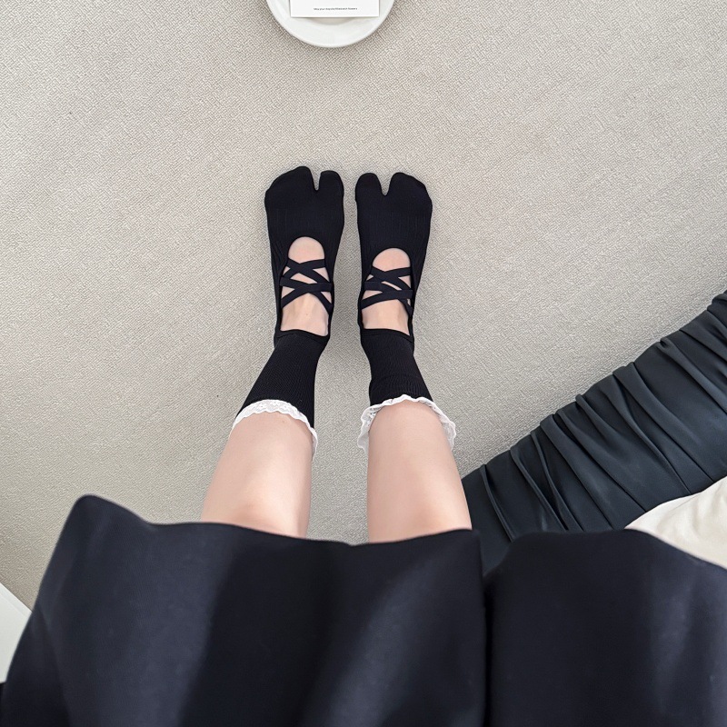 Lace Trim Split Toe Yoga Socks - Medias Para Pilates Y Yoga review and price